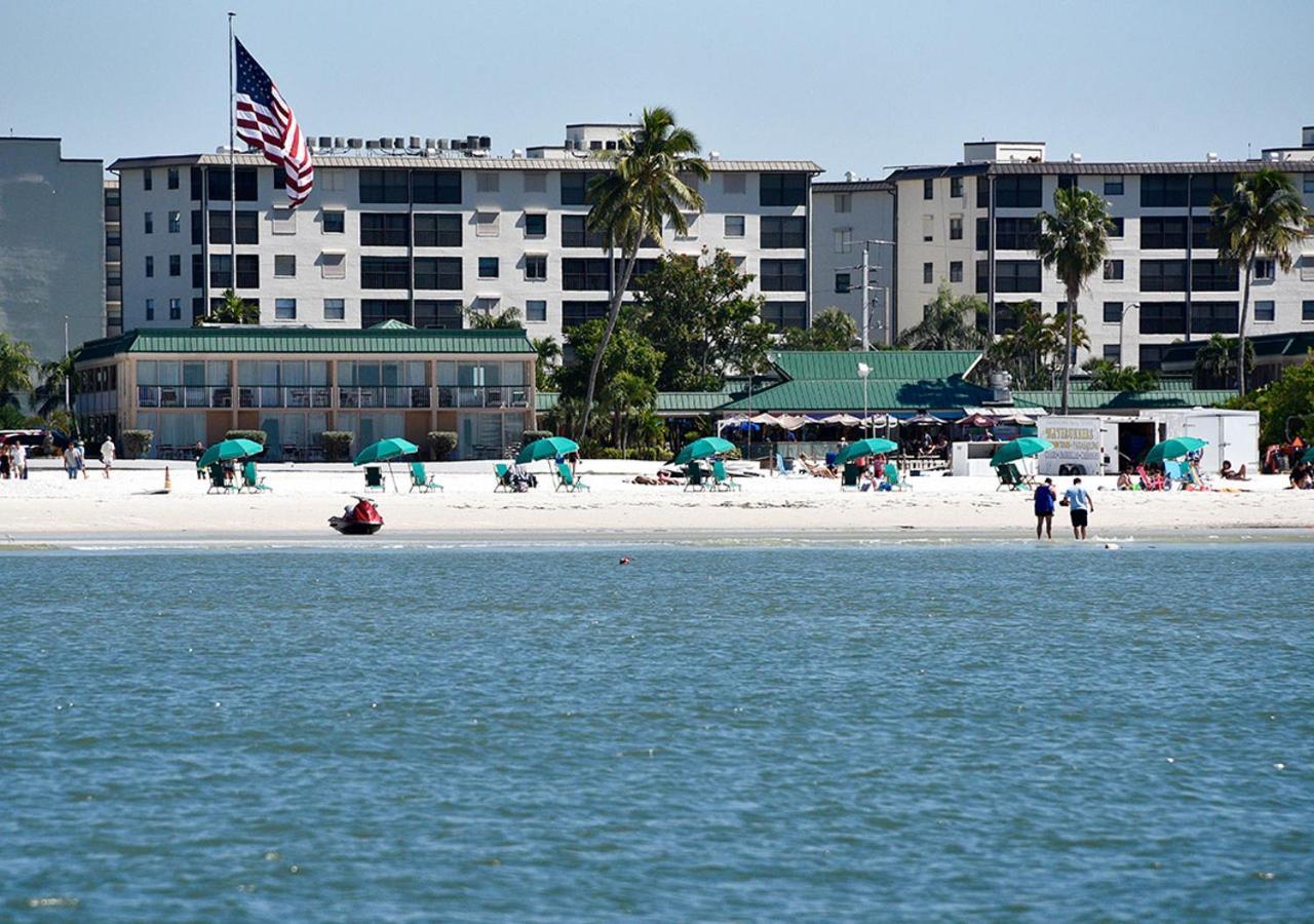 Wyndham Garden Fort Myers Beach Hotel Exterior photo